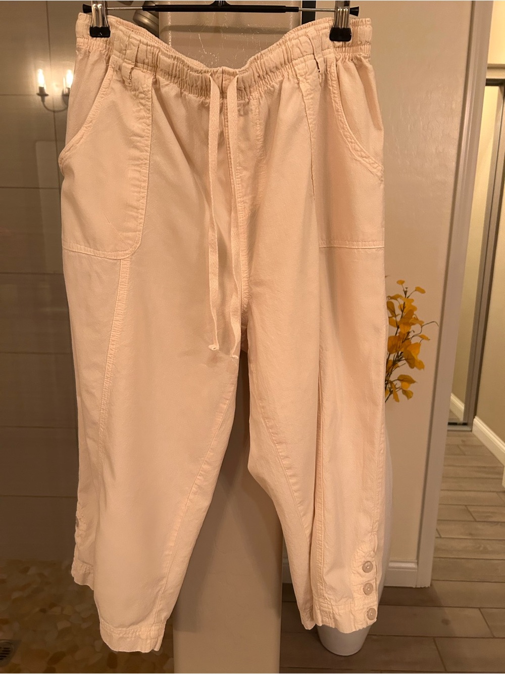 Karen Scott Cream Drawstring Crop Pants with Button Cuffs